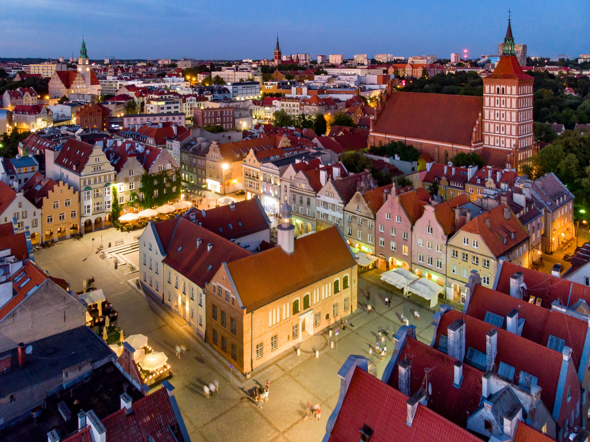 Wieczorna panorama Starego Miasta w Olsztynie, Archiwum Urzędu Miasta Olsztyna